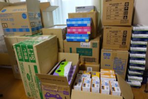 グローブのストック 十分な在庫があります ますだ歯科医院