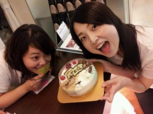 歯科衛生士誕生日会のケーキ